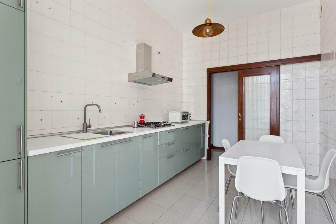 Ferienwohnung La Smorfia Napoli Exterior foto