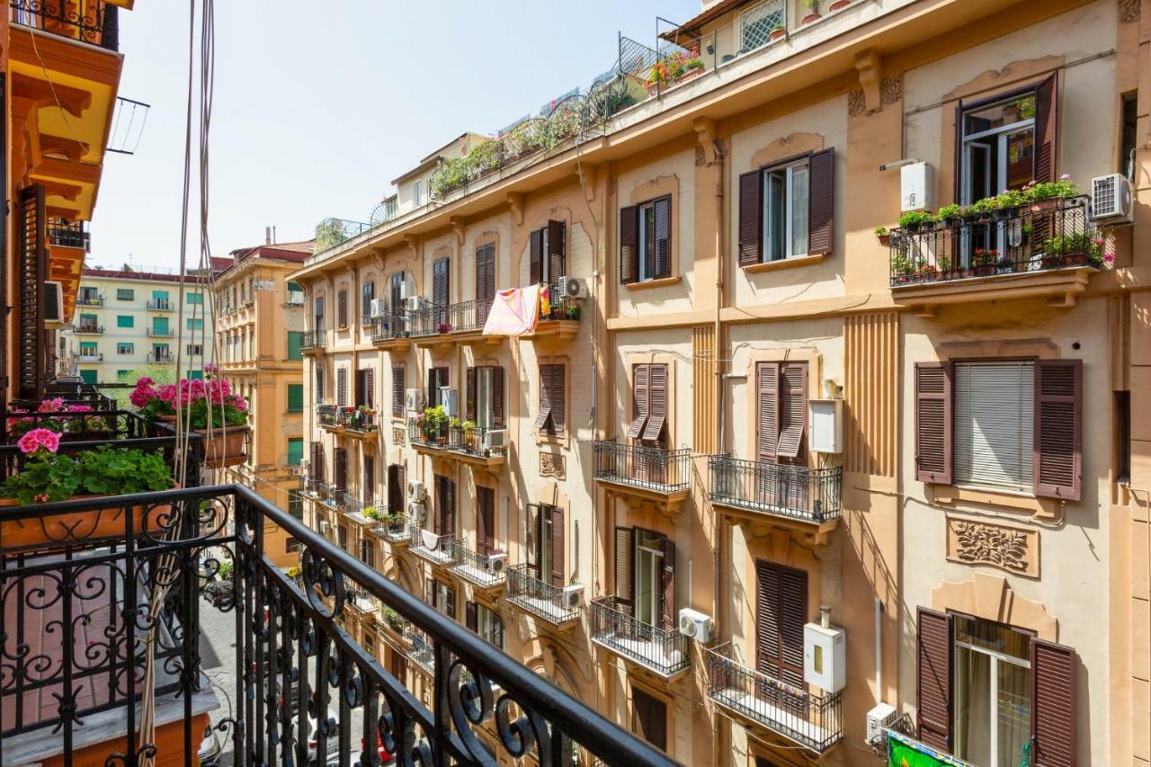 Ferienwohnung La Smorfia Napoli Exterior foto